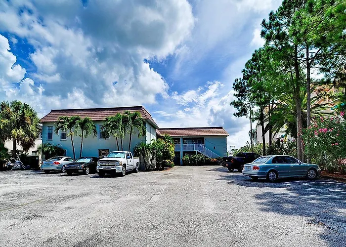 Island Flat 103 Clearwater Beach